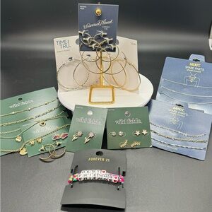 10 Piece Sellers Jewelry Bundle
